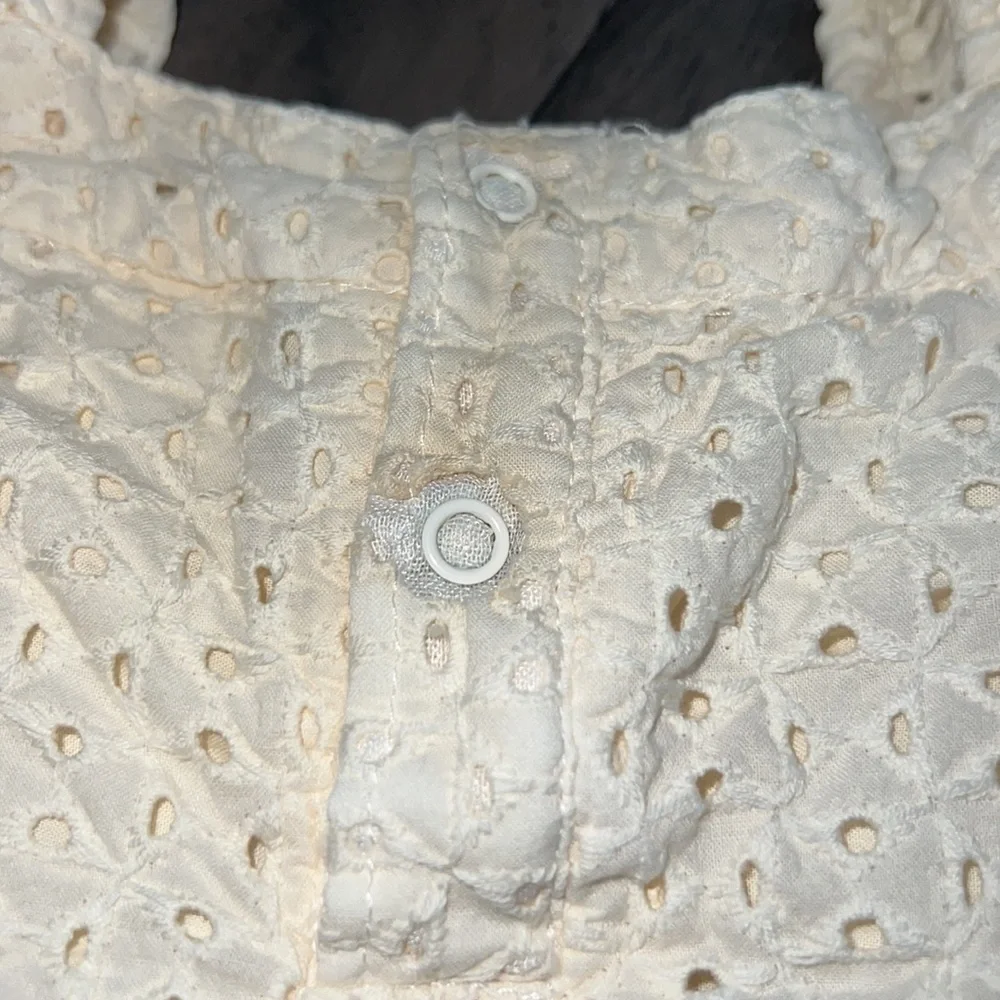 Baby girl cat & jack crochet like dressy ivory tank top